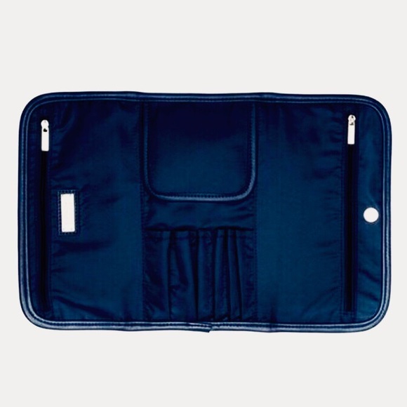 NWT Trifold Lip Print Makeup Bag - Picture 6 of 8